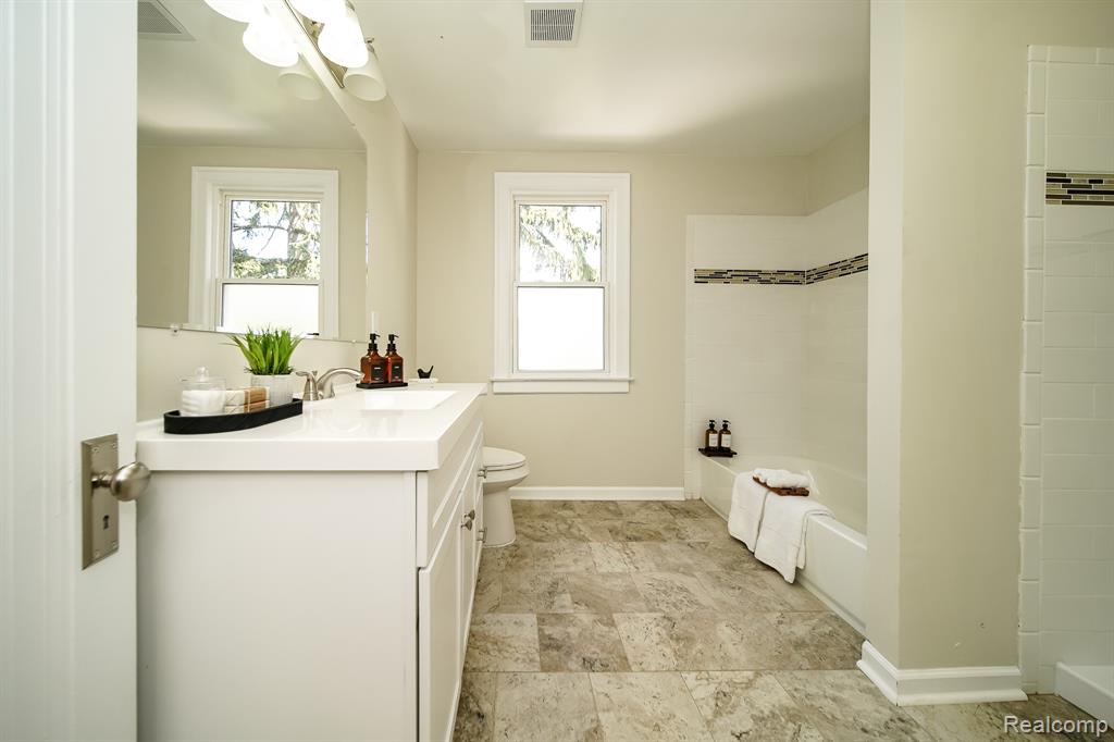 11399 Seminole, Redford, MI 48239 — Photo 46