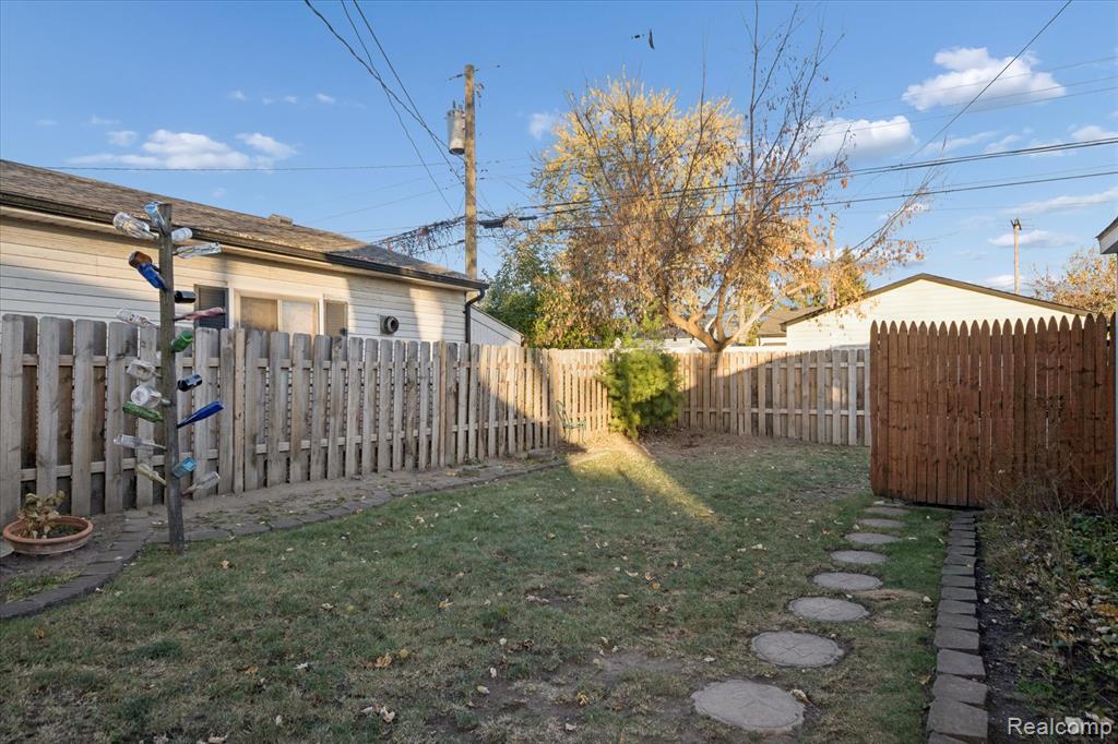6037 William Street, Taylor, MI 48180 — Photo 38