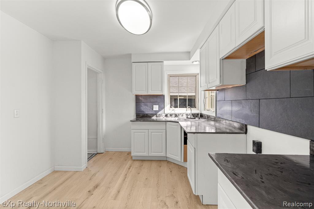 4675 Julius Boulevard, Westland, MI 48186 — Photo 18