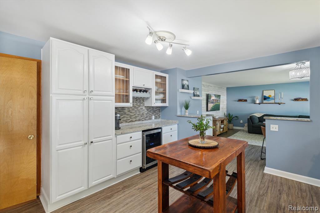 319 Angola Street, Wolverine Lake, MI 48390 — Photo 12