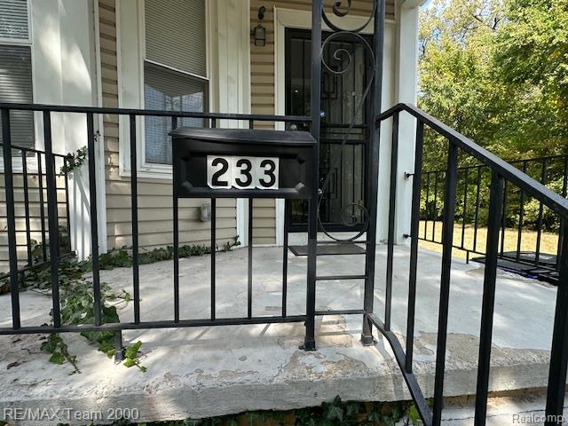 233 Leicester Street Street, Detroit, MI 48202 — Photo 4