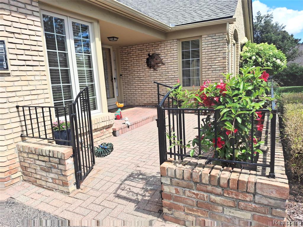 6319 Celeste Road, West Bloomfield, MI — Photo 2