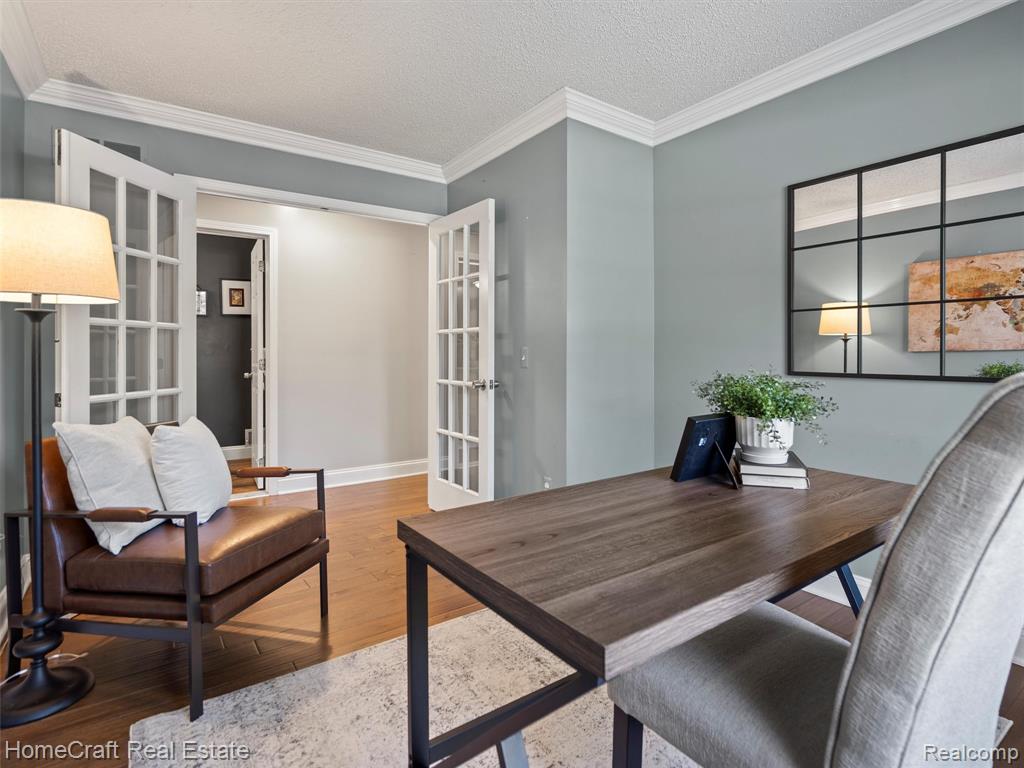 45019 MIDDLEBURY Court, Canton, MI 48188 — Photo 17