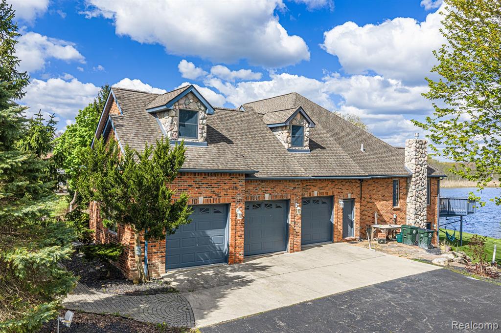 2480 S Baldwin Road, Lake Orion, MI — Photo 4
