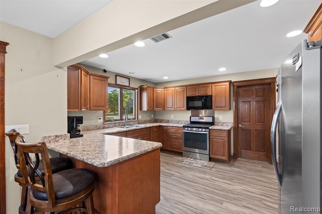 1907 Riverside Drive, Port Huron, MI 48060 — Photo 27