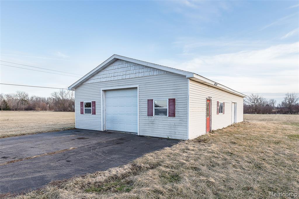 2611 Toben Road, Carleton, MI 48117 — Photo 57