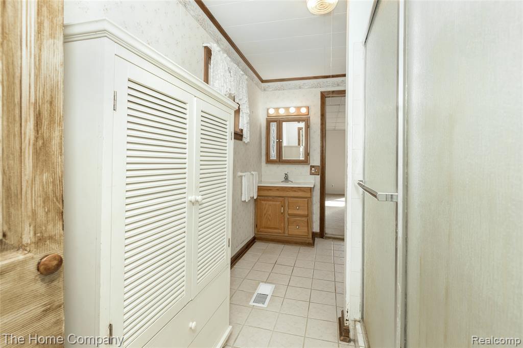 25 S Wilder Road, Lapeer, MI 48446 — Photo 15