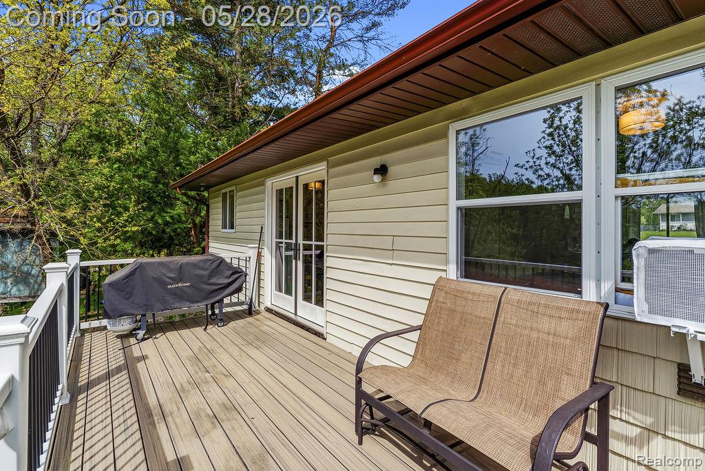 233 Peninsula Lake Drive, Highland, MI — Photo 38