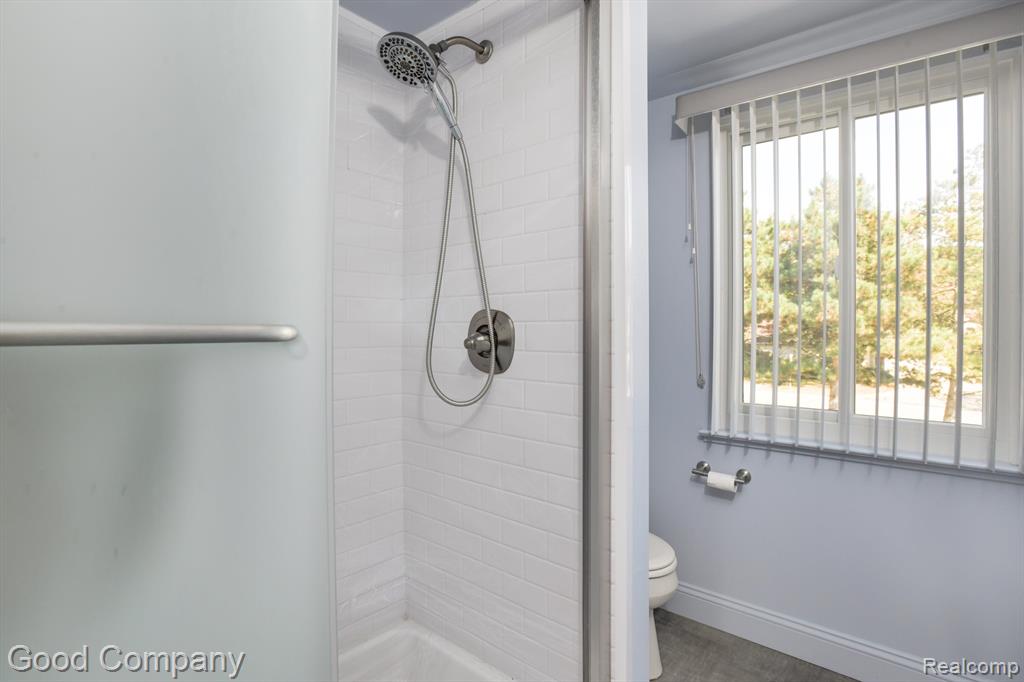 617 ASHLEY Circle, Rochester Hills, MI 48307 — Photo 21