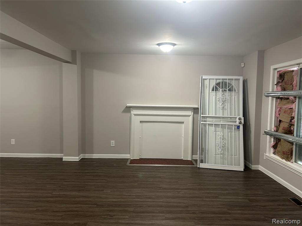 15713 VAUGHAN Street, Detroit, MI 48223 — Photo 9