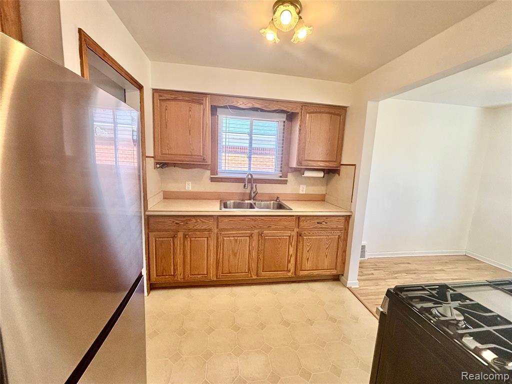 4212 Brouseville Avenue, Lincoln Park, MI 48146 — Photo 6