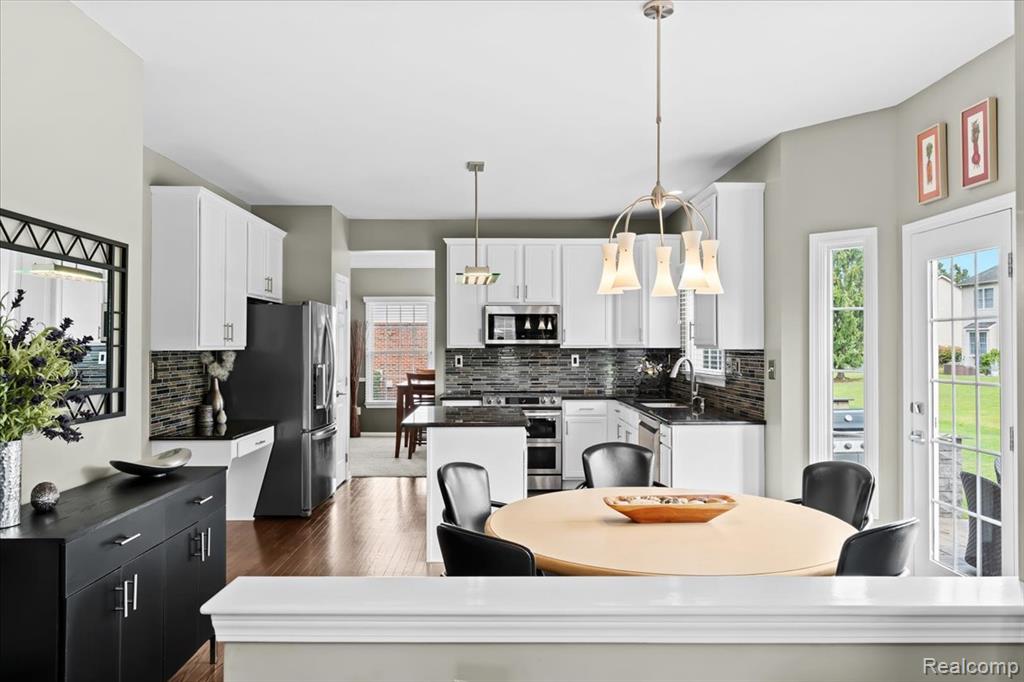 1077 Polo Drive, South Lyon, MI 48178 — Photo 16