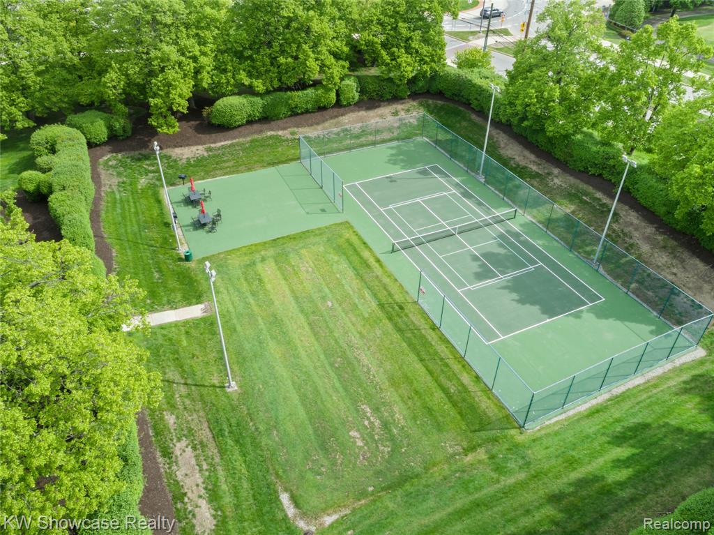 5000 Town Center Center, 703, Southfield, MI 48075 — Photo 9
