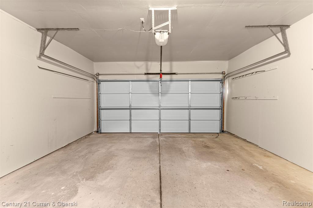 45561 Edgewood Court, Canton, MI 48187 — Photo 42