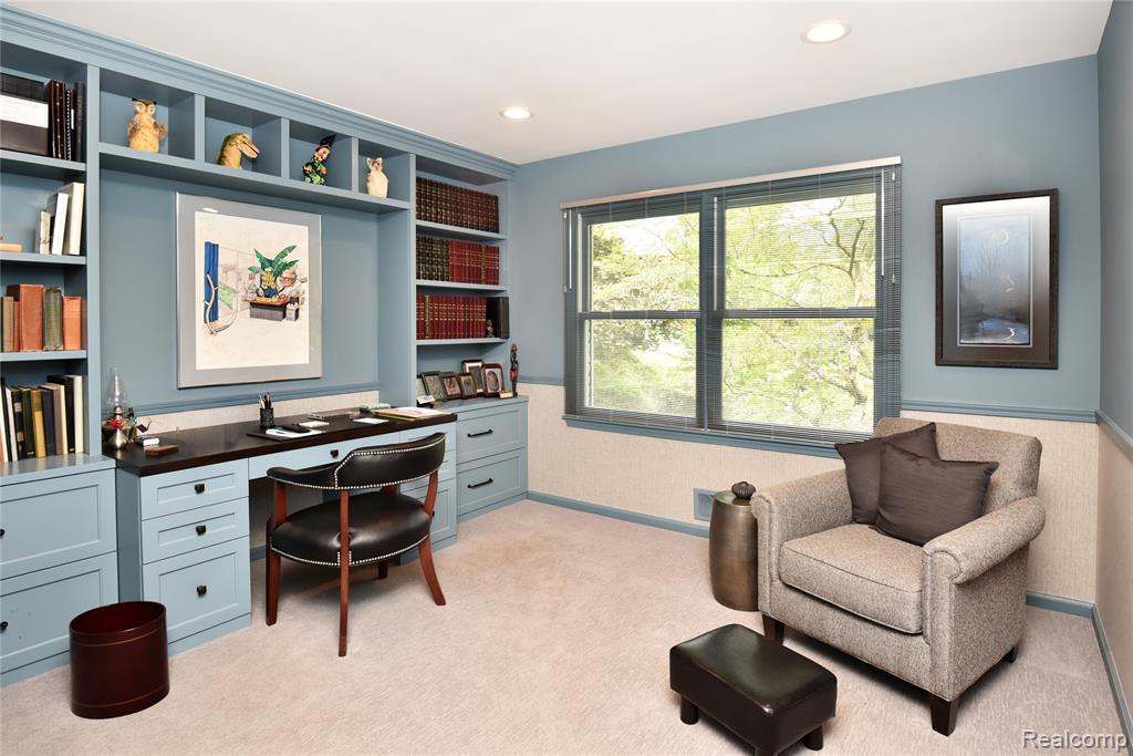 2026 W Bend Court, Bloomfield Hills, MI 48302 — Photo 27