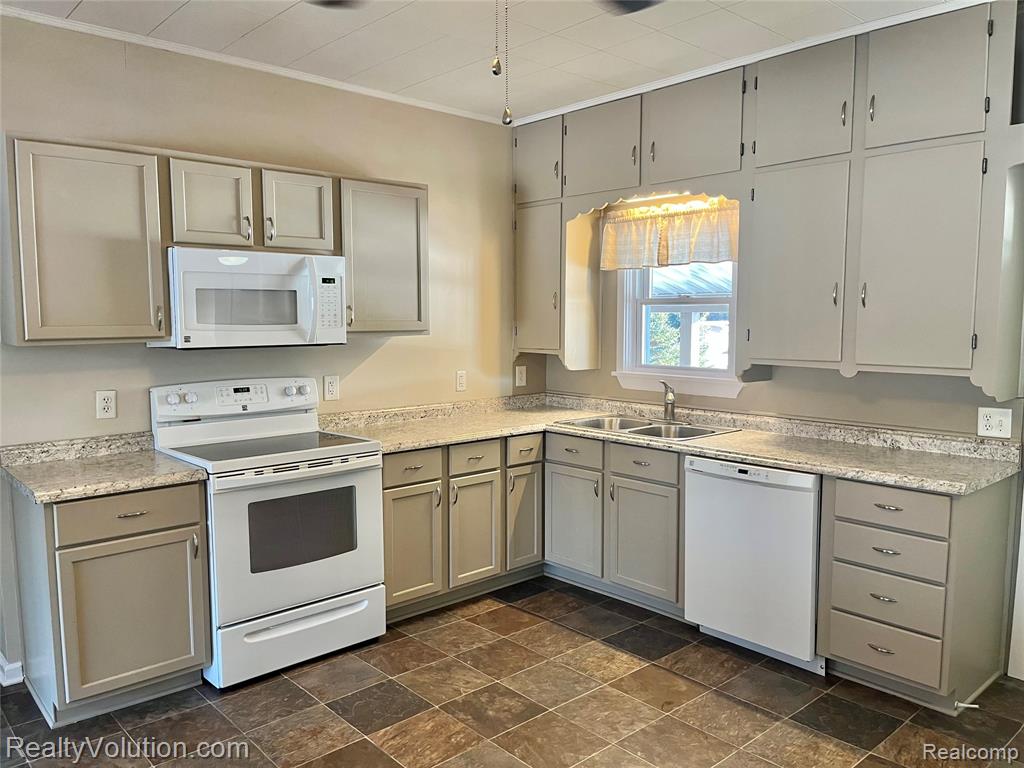 4850 Burnside Road, North Branch, MI 48461 — Photo 4
