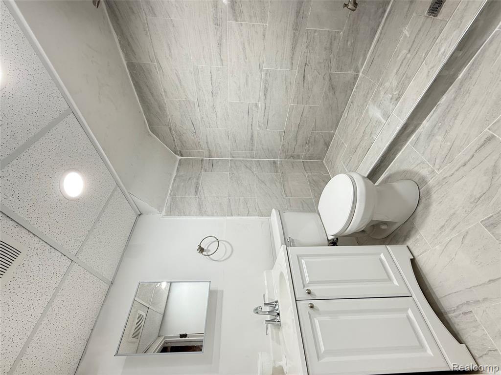 8241 KALTZ, Center Line, MI 48015 — Photo 22