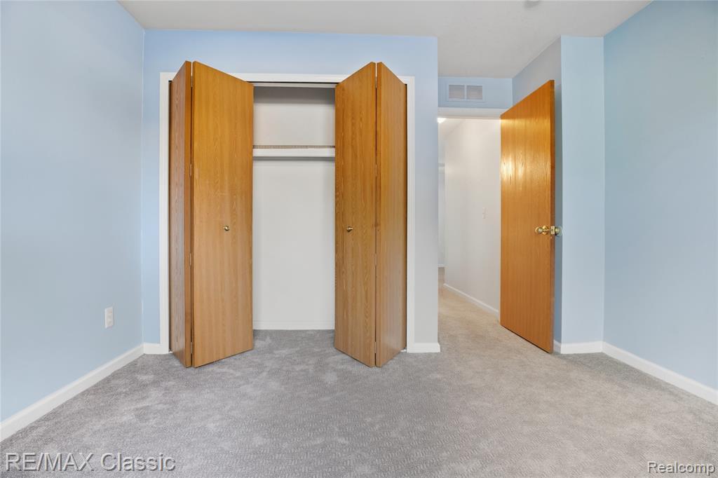 42670 Lilley Pointe Drive, Canton, MI 48187 — Photo 21