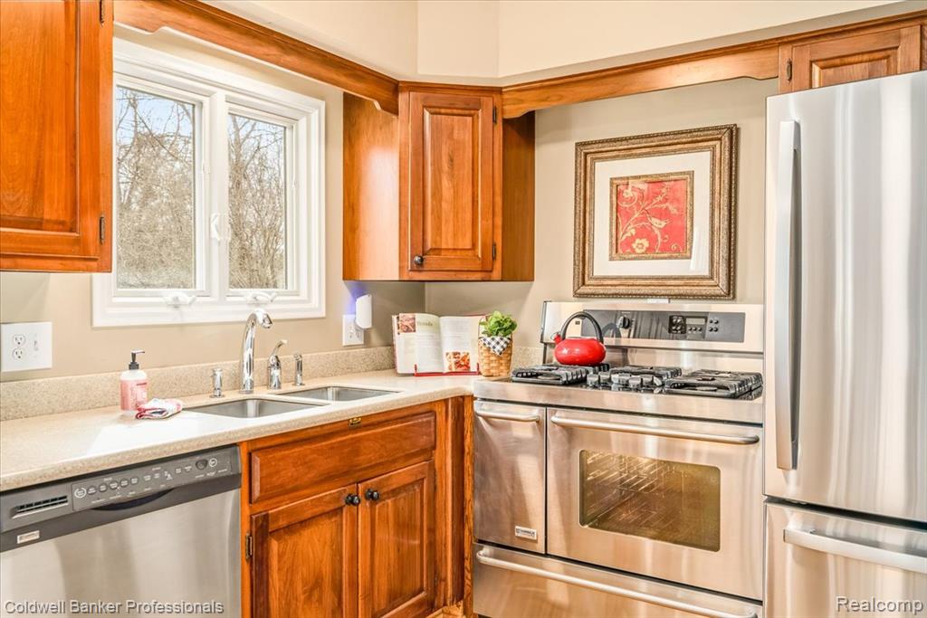 2648 Antietam Drive, Ann Arbor, MI 48105 — Photo 14