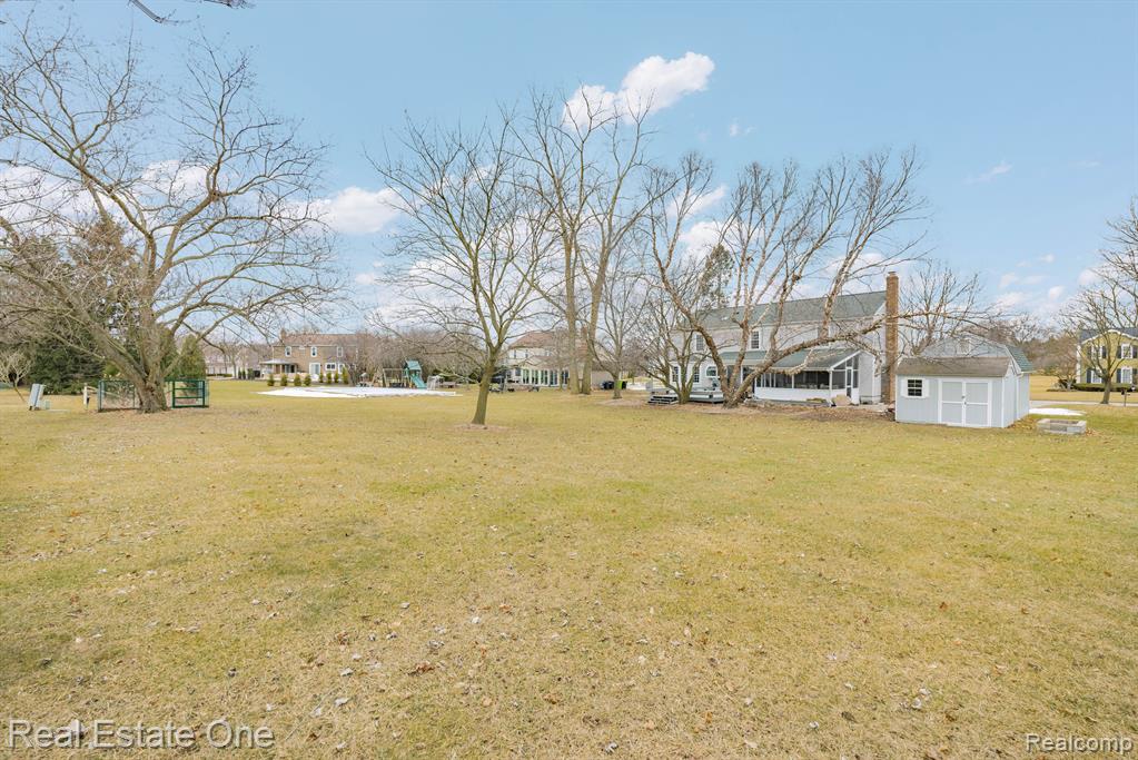 45831 SHEFFIELD Drive, Novi, MI — Photo 39
