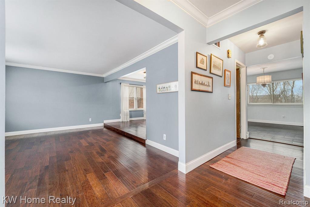 47247 BARTLETT Drive, Canton, MI 48187 — Photo 8