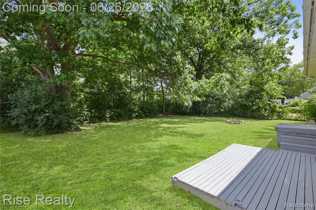 3472 W Gracelawn Avenue, Flint, MI 48504 — Photo 17
