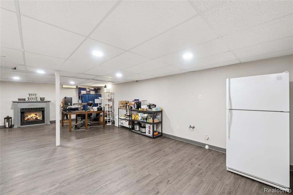 493 Cloverview Lane, Howell, MI 48843 — Photo 32