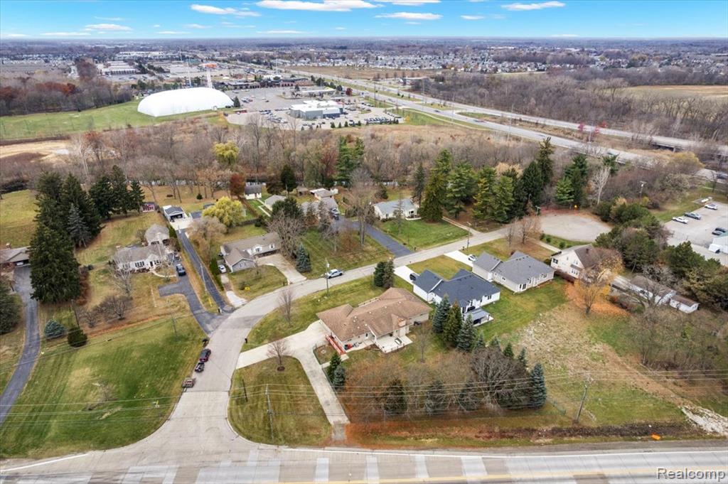 44680 Elizabeth Road, Clinton Twp, MI 48036 — Photo 32