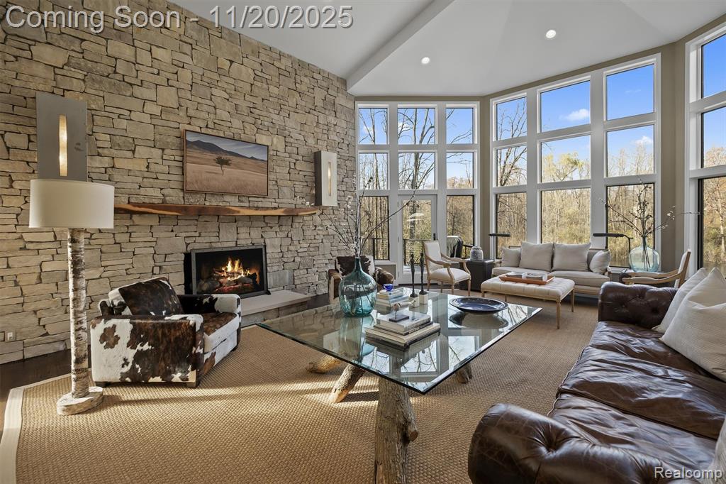 5764 Bloomfield Glens Road, West Bloomfield, MI — Photo 6