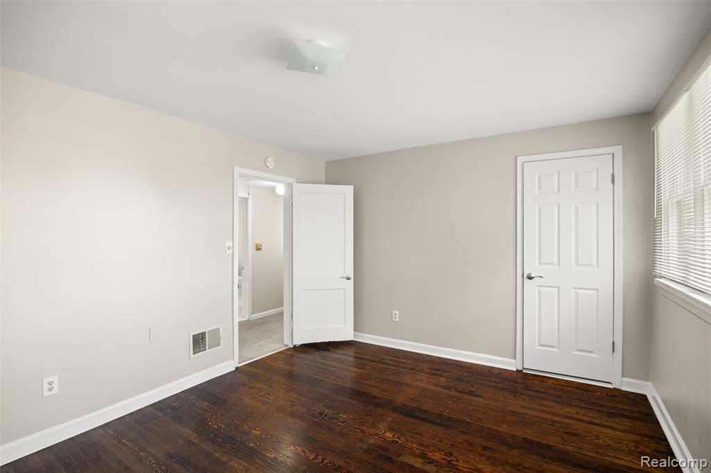 556 E Troy Street, Ferndale, MI 48220 — Photo 14