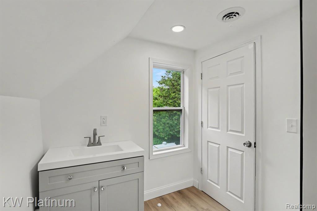 5103 Forester Road, MI 48419 — Photo 11