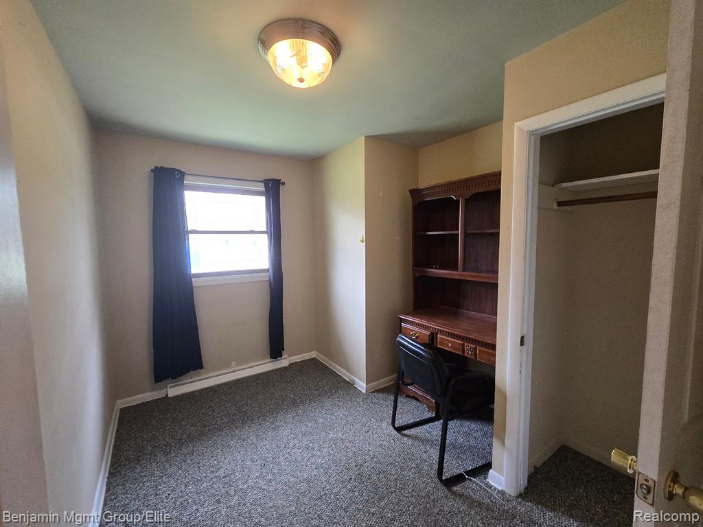 9416 HOGAN Road, Fenton, MI 48430 — Photo 10