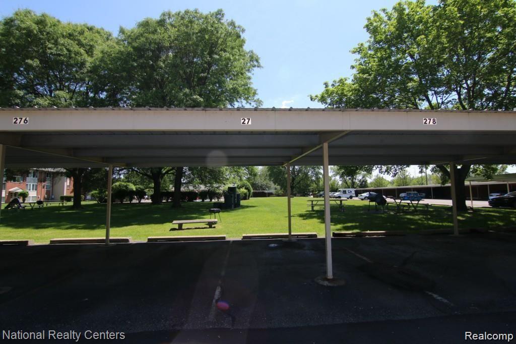 7448 CENTRAL Street, 10, Westland, MI — Photo 4