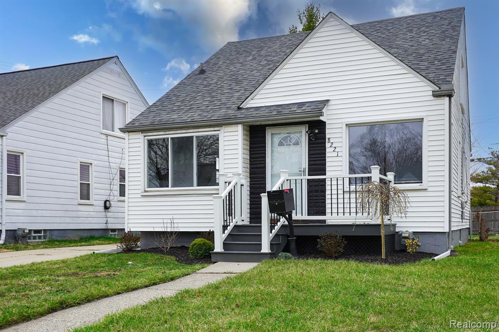 8221 Coolidge, Center Line, MI 48015 — Photo 3