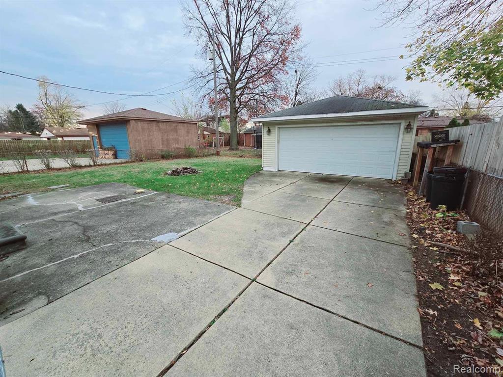 438 N HANLON Street, Westland, MI — Photo 27