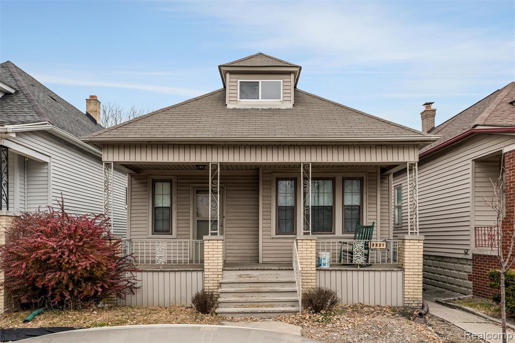 3321 Doremus Street, Hamtramck, MI 48212 — Photo 2