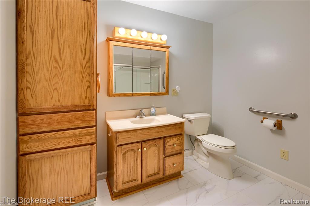 1314 Carman Street, Burton, MI 48529 — Photo 24