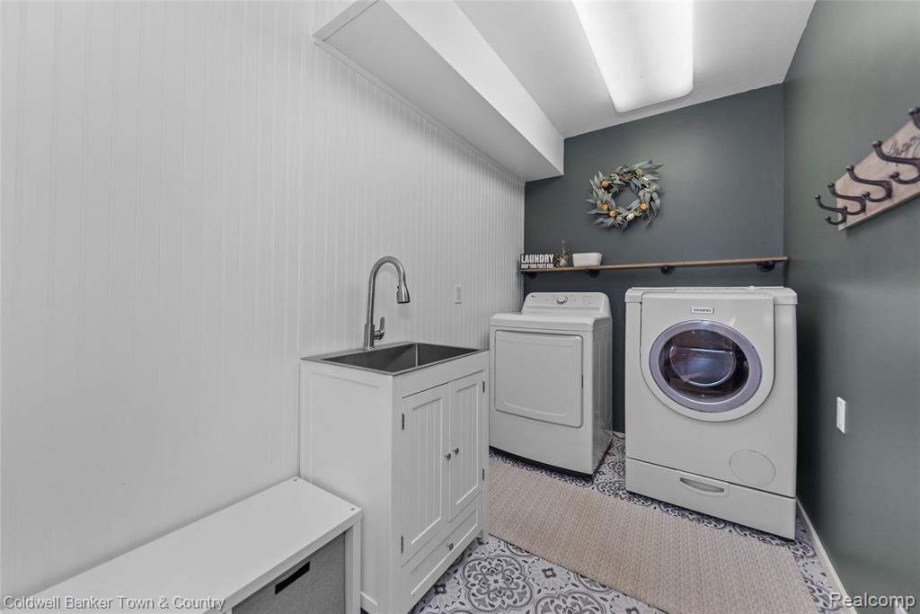11535 Lancelot Lane, Pinckney, MI 48169 — Photo 44