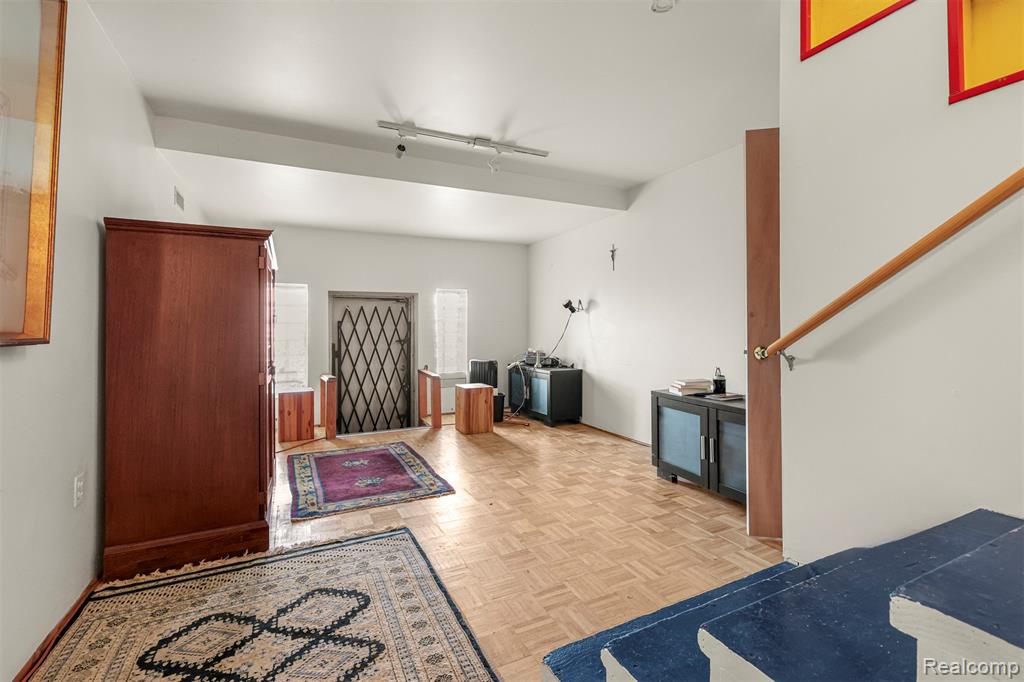 260 Mount Elliott Street, Detroit, MI 48207 — Photo 42