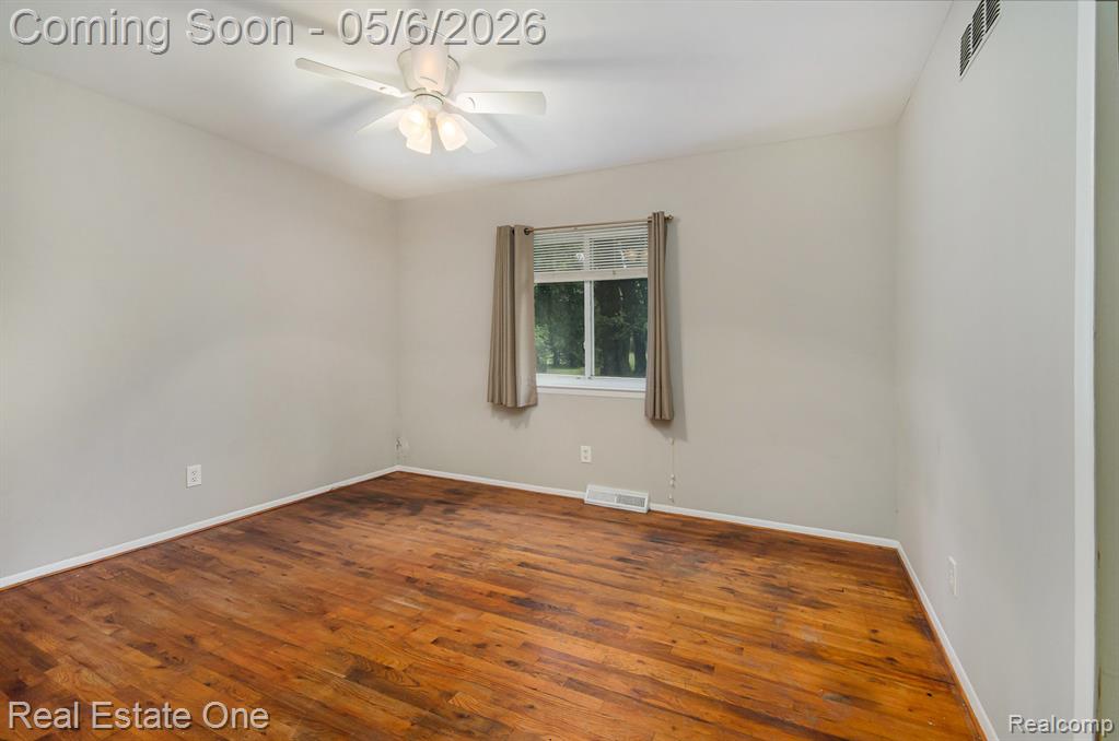 12161 Della Drive, Brighton, MI 48114 — Photo 17