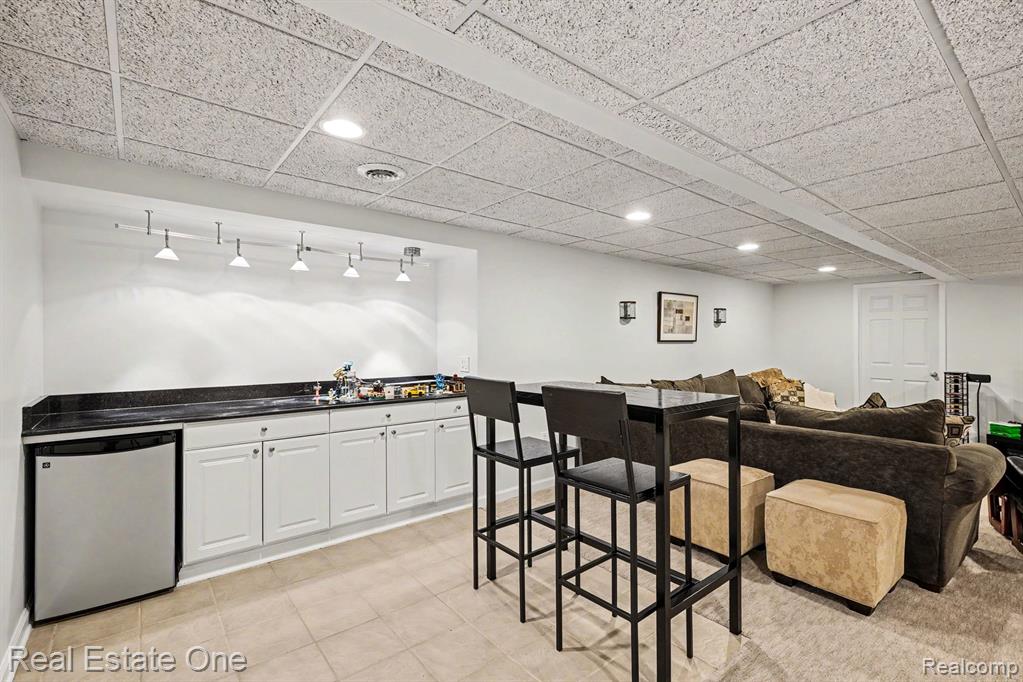 737 Woodfield Way, Rochester Hills, MI 48307 — Photo 18