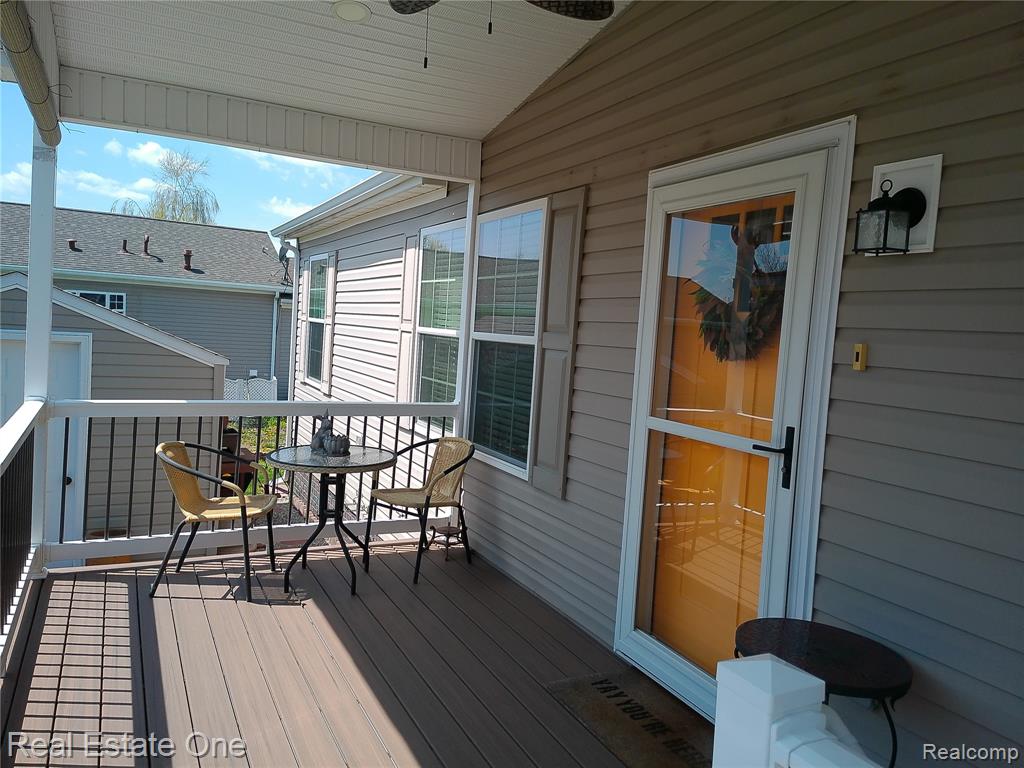 11730 Cedarbrook Drive, South Lyon, MI 48178 — Photo 2