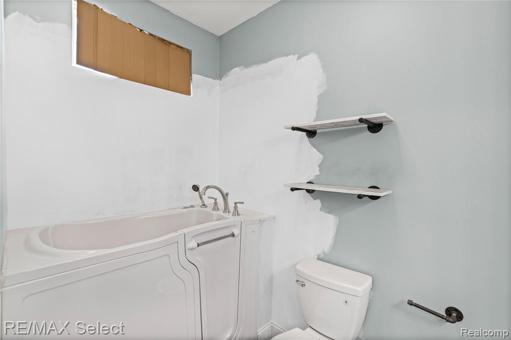 6343 Augusta Street, Swartz Creek, MI 48473 — Photo 32
