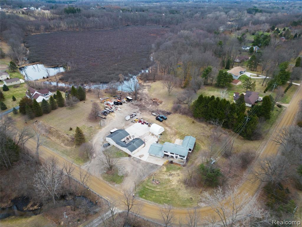 2718 Sexton Road, Howell, MI 48843 — Photo 40