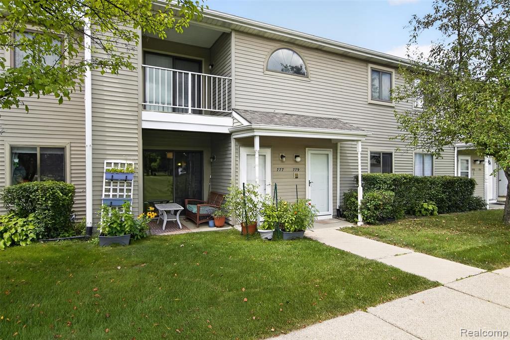 777 Clubhouse Drive, 2, Ypsilanti, MI 48197 — Photo 3