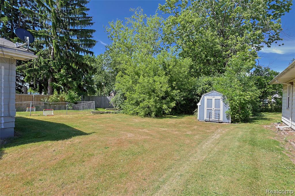 5258 Dixie Highway, Saginaw, MI 48601 — Photo 20