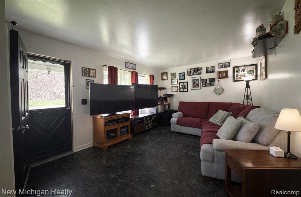 1054 Ransom Drive, Grand Blanc, MI 48507 — Photo 3