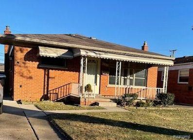 7050 BERWYN Street, Dearborn Heights, MI 48127 — front exterior
