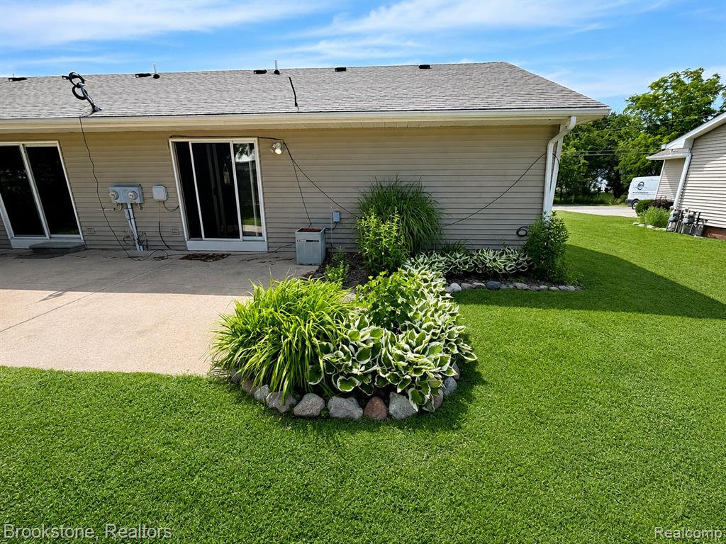 801 S 15TH Street, St. Clair, MI 48079 — Photo 10