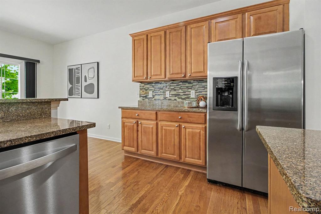 49756 Great Falls Road, Canton, MI 48188 — Photo 10